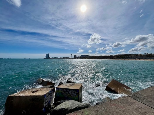 Our Top 3 Barcelona Beach&nbsp;Restaurants